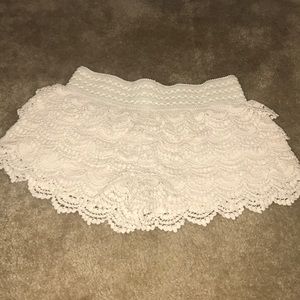 Jolt ruffle lace shorts